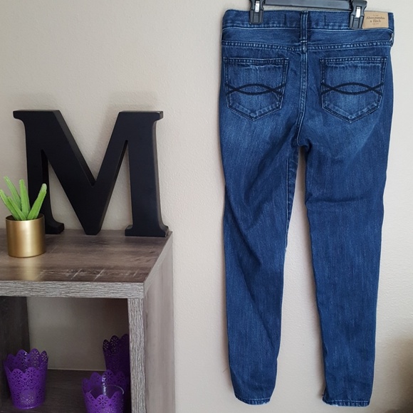 Abercrombie & Fitch jeans - Picture 2 of 3